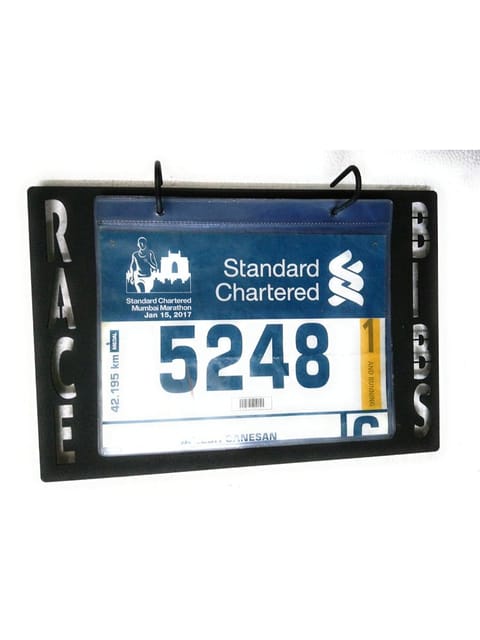 RUNWYND Sports Bib Only Wall Display Unit - Black (38 cm x 25 cm)